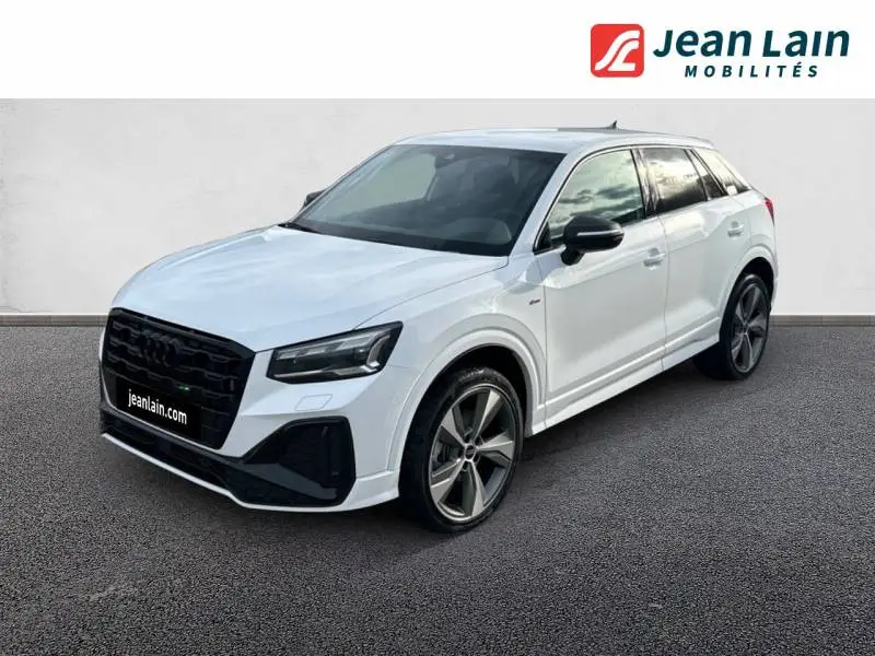 Photo 1 : Audi Q2 2024 Petrol