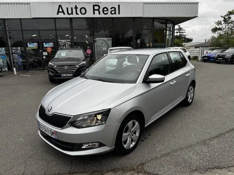 Photo 1 : Skoda Fabia 2015 Petrol