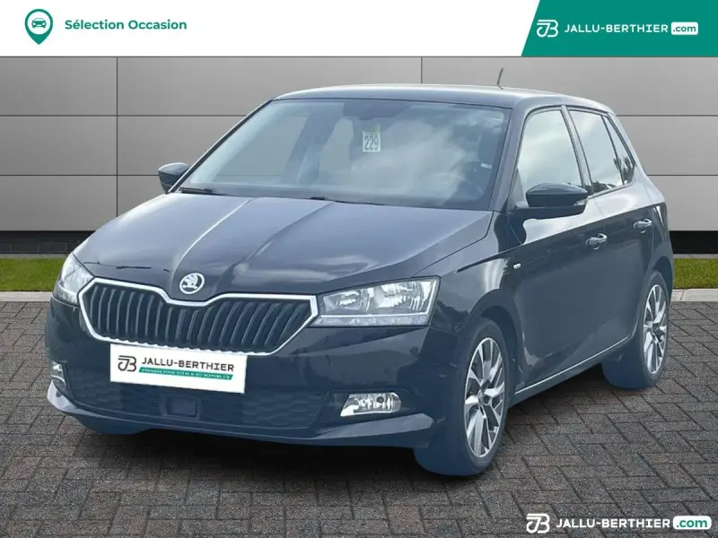 Photo 1 : Skoda Fabia 2021 Petrol