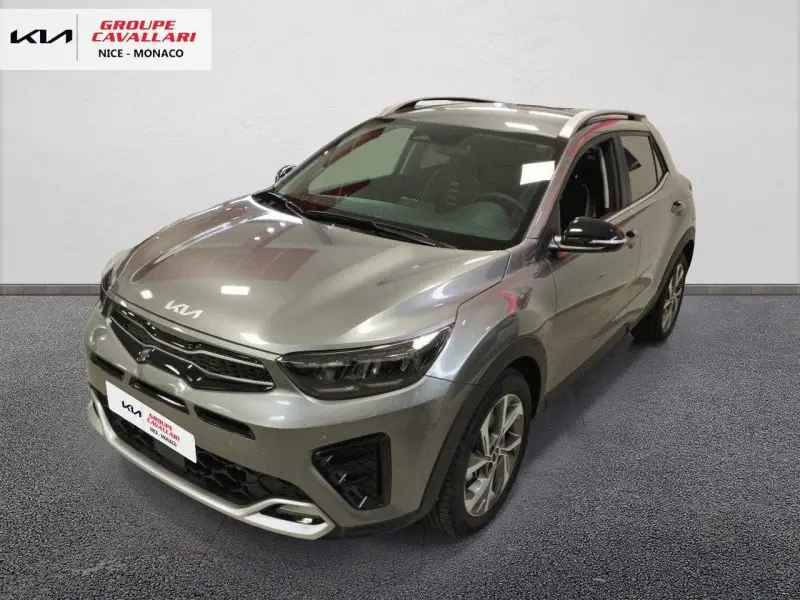 Photo 1 : Kia Stonic 2024 Petrol