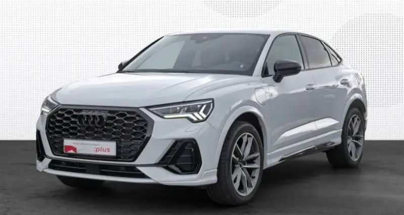 Photo 1 : Audi Q3 2021 Hybrid