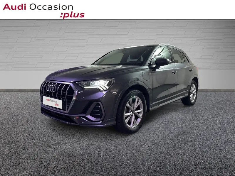 Photo 1 : Audi Q3 2021 Petrol