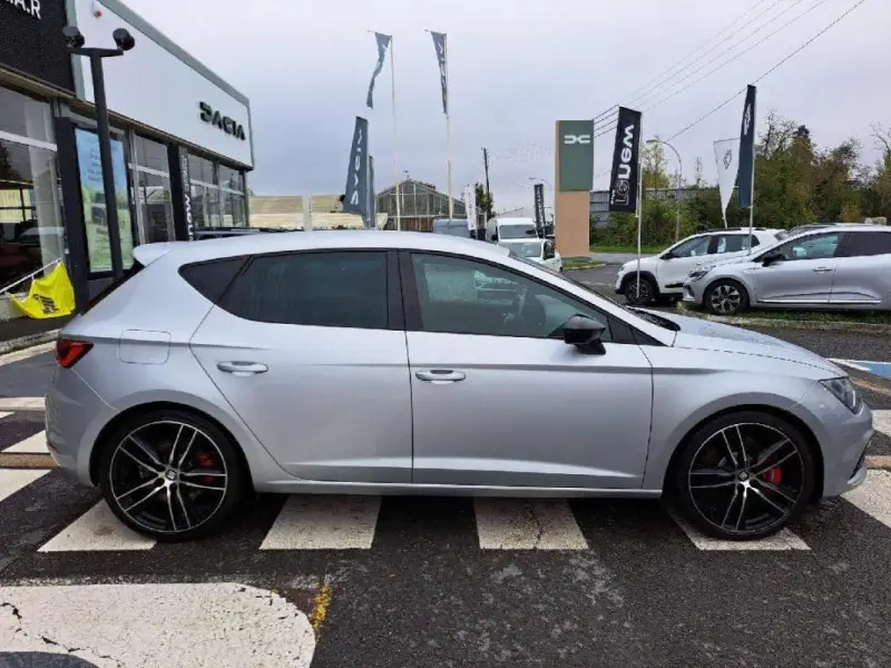 Photo 1 : Seat Leon 2017 Petrol