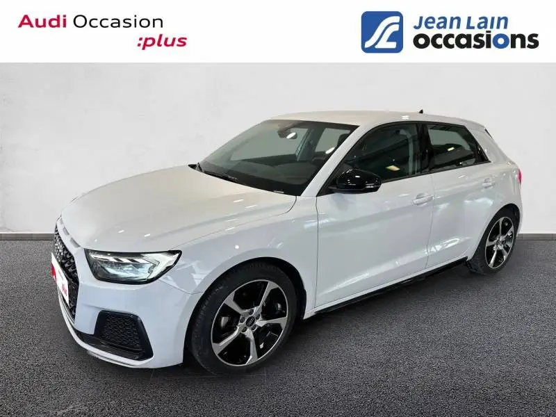 Photo 1 : Audi A1 2022 Essence