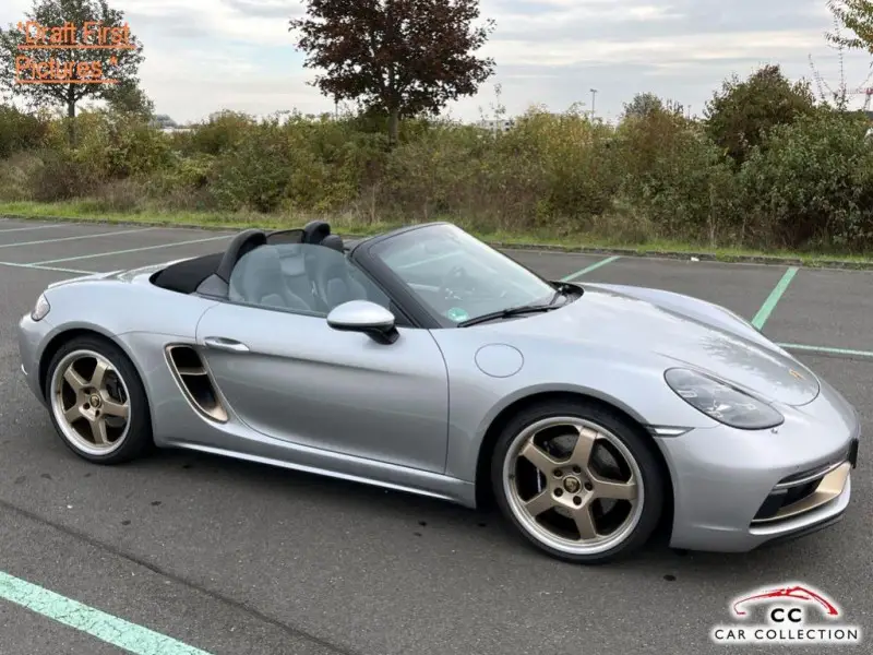 Photo 1 : Porsche Boxster 2021 Essence