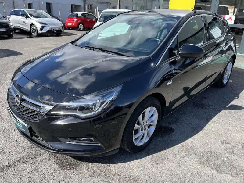 Photo 1 : Opel Astra 2018 Essence