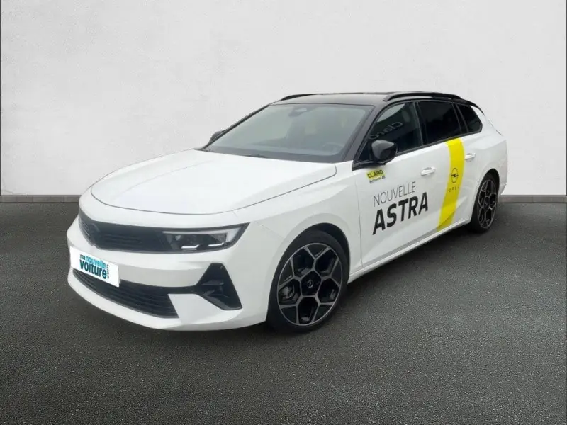 Photo 1 : Opel Astra 2024 Petrol