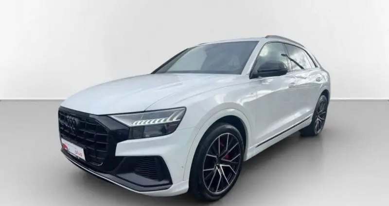 Photo 1 : Audi Q8 2021 Hybrid