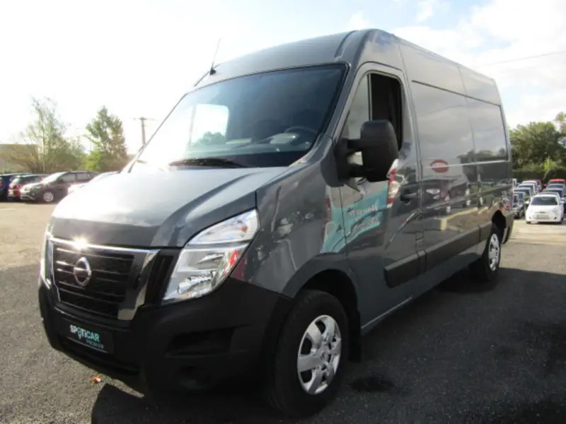 Photo 1 : Nissan Interstar 2023 Diesel