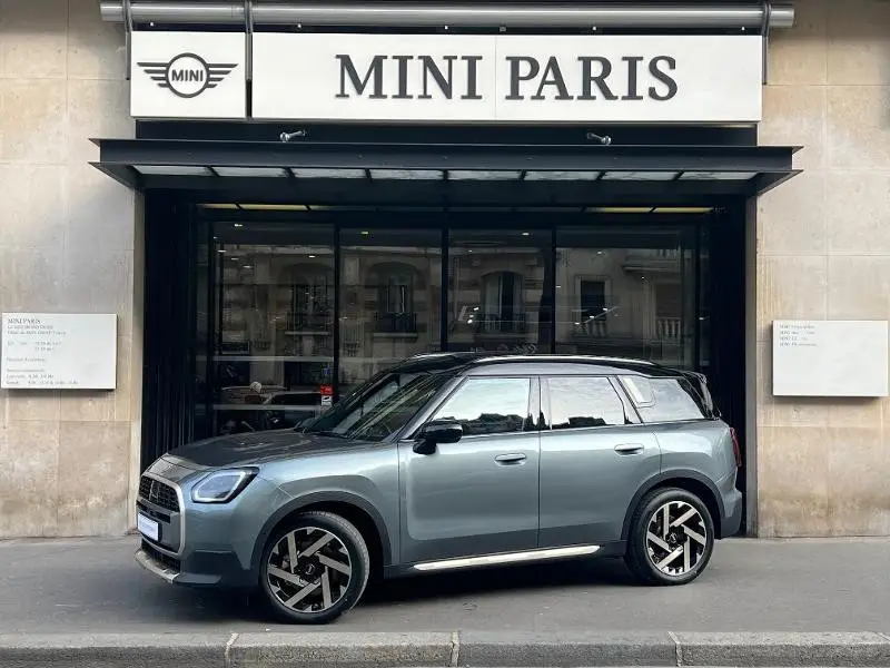 Photo 1 : Mini Countryman 2024 Essence