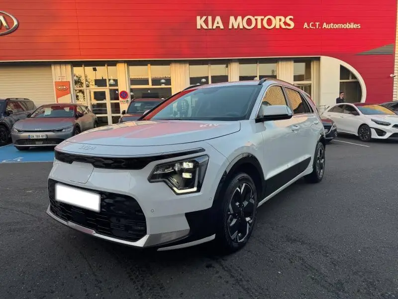 Photo 1 : Kia Niro 2022 Non renseigné