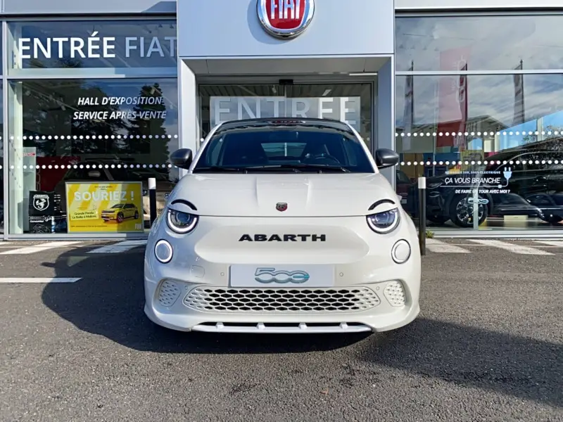 Photo 1 : Abarth 500 2024 Electric