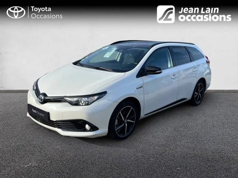 Photo 1 : Toyota Auris 2018 Essence