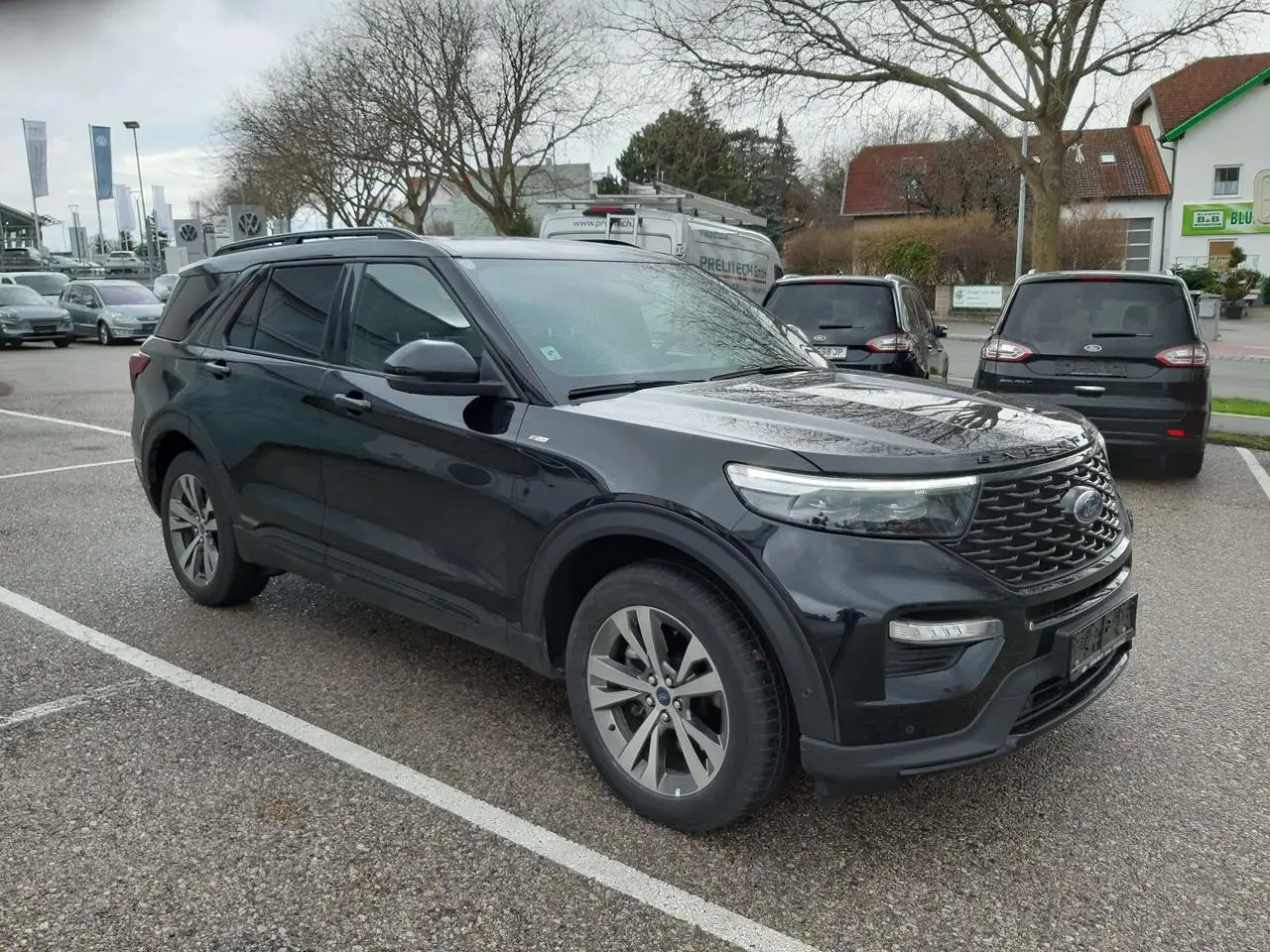 Photo 1 : Ford Explorer 2021 Hybrid