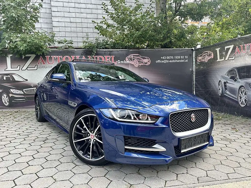 Photo 1 : Jaguar Xe 2015 Diesel