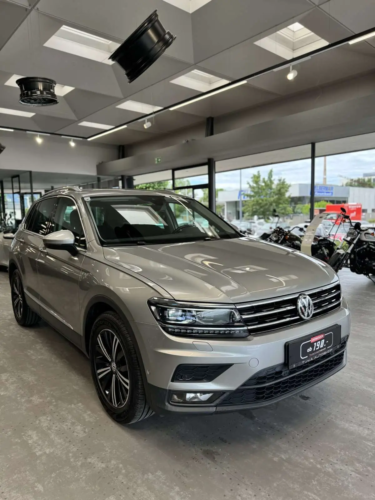 Photo 1 : Volkswagen Tiguan 2017 Essence