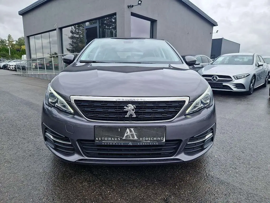 Photo 1 : Peugeot 308 2020 Essence