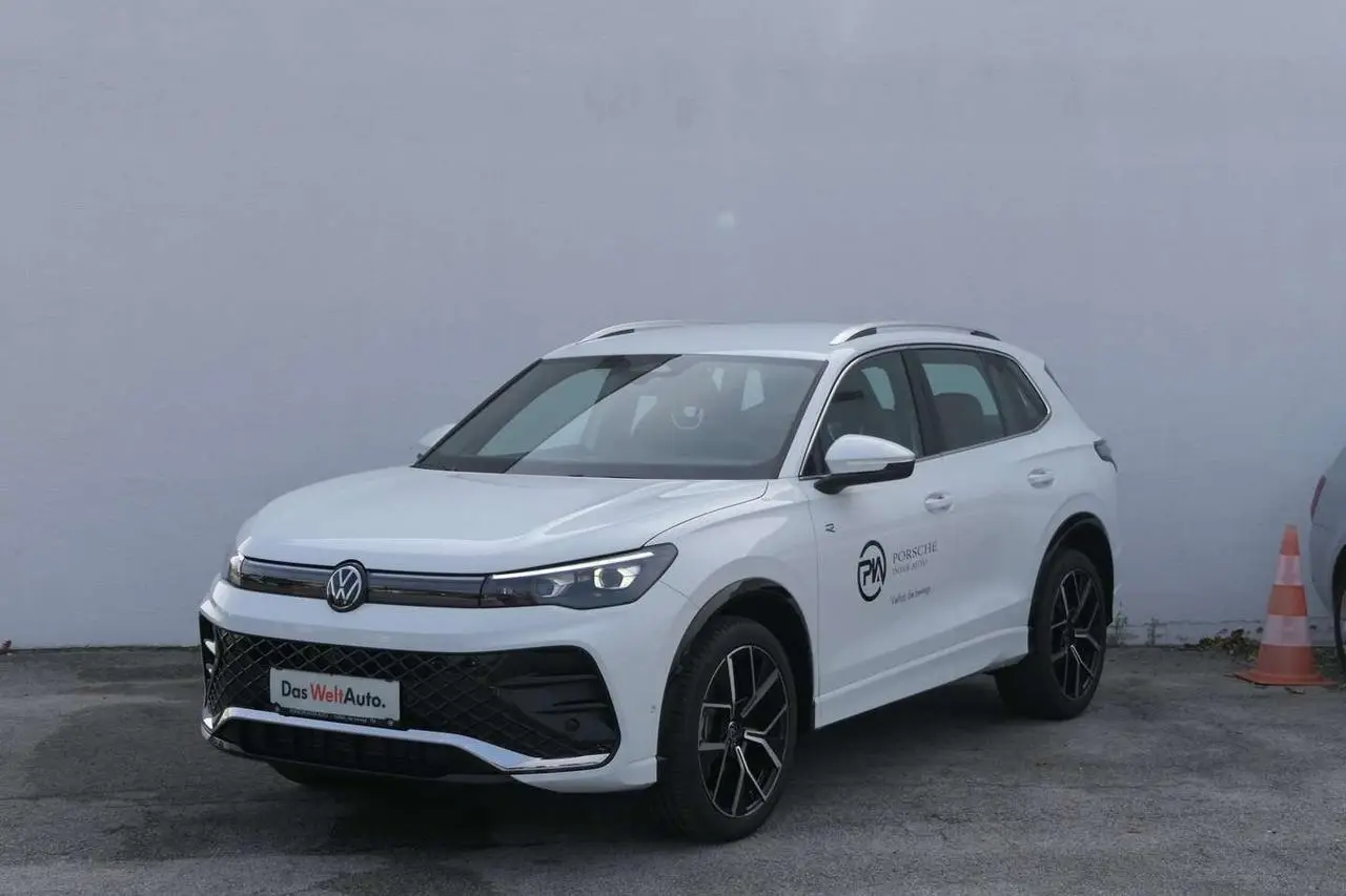 Photo 1 : Volkswagen Tiguan 2024 Essence