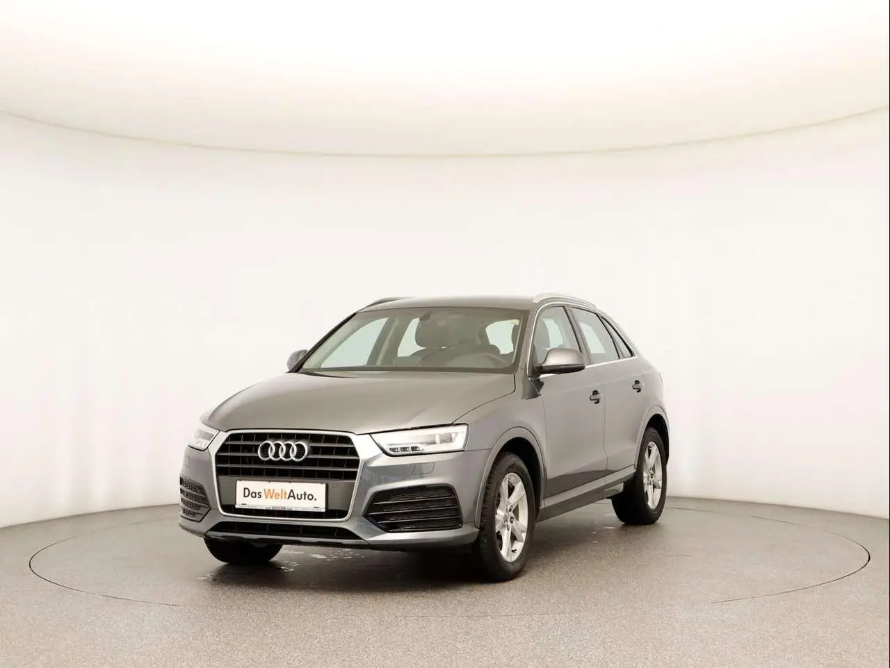 Photo 1 : Audi Q3 2018 Petrol