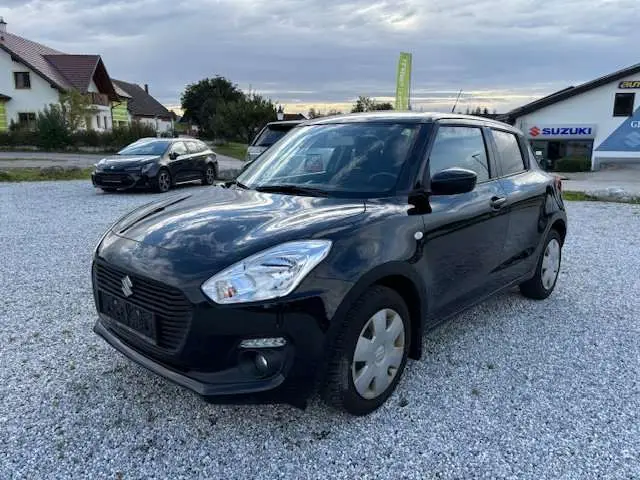 Photo 1 : Suzuki Swift 2019 Petrol