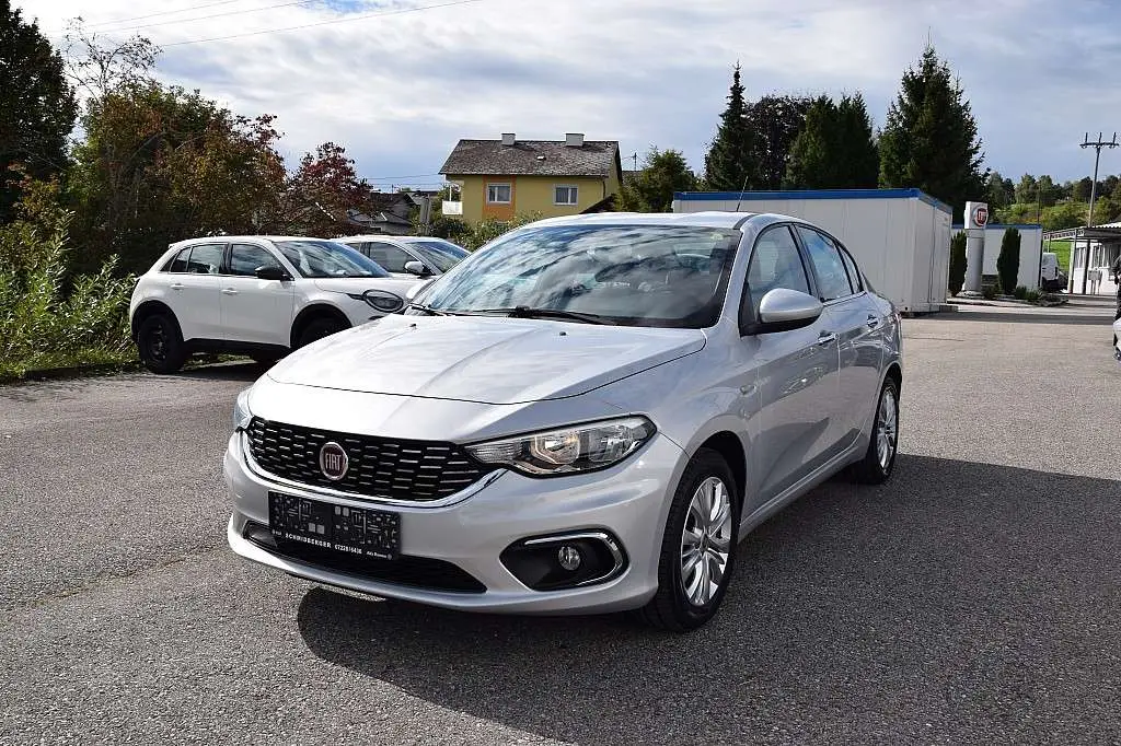 Photo 1 : Fiat Tipo 2018 Essence