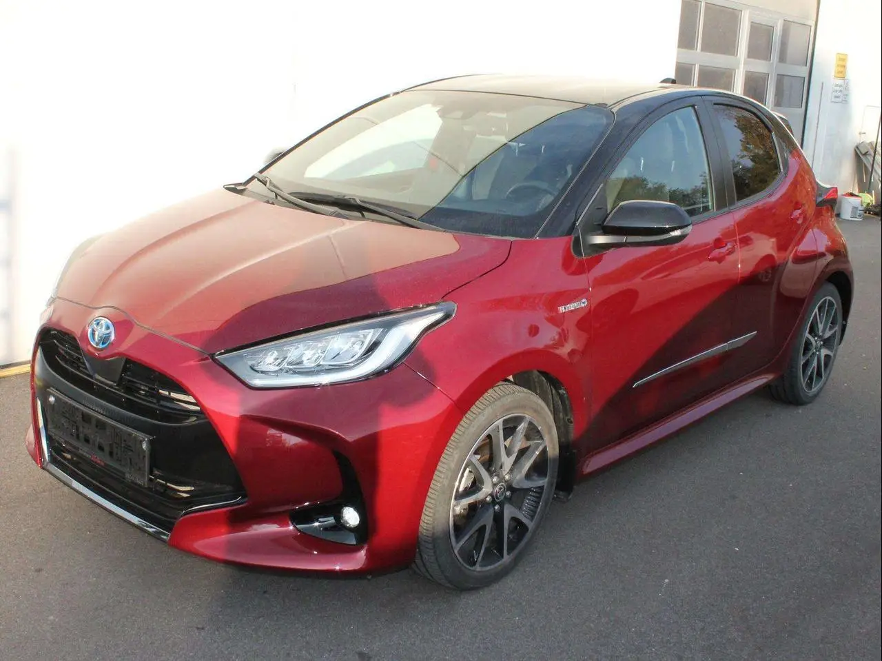 Photo 1 : Toyota Yaris 2021 Hybrid