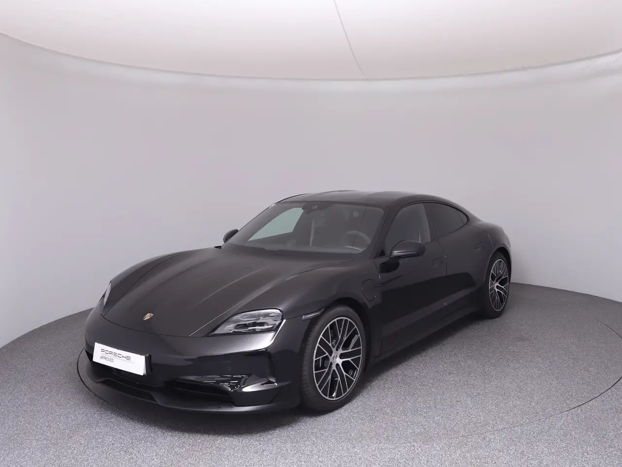 Photo 1 : Porsche Taycan 2024 Electric