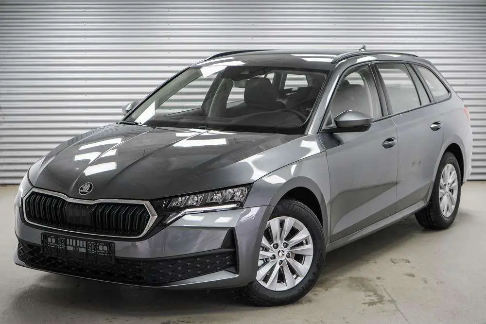 Photo 1 : Skoda Octavia 2024 Petrol