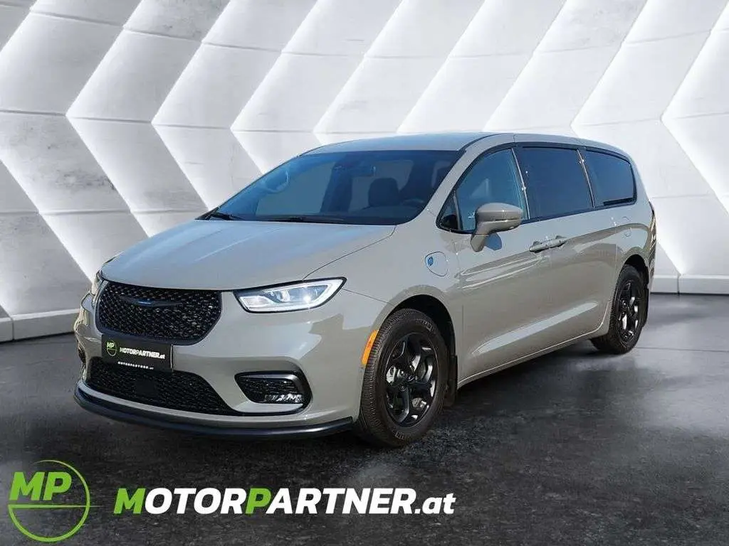 Photo 1 : Chrysler Pacifica 2021 Hybrid