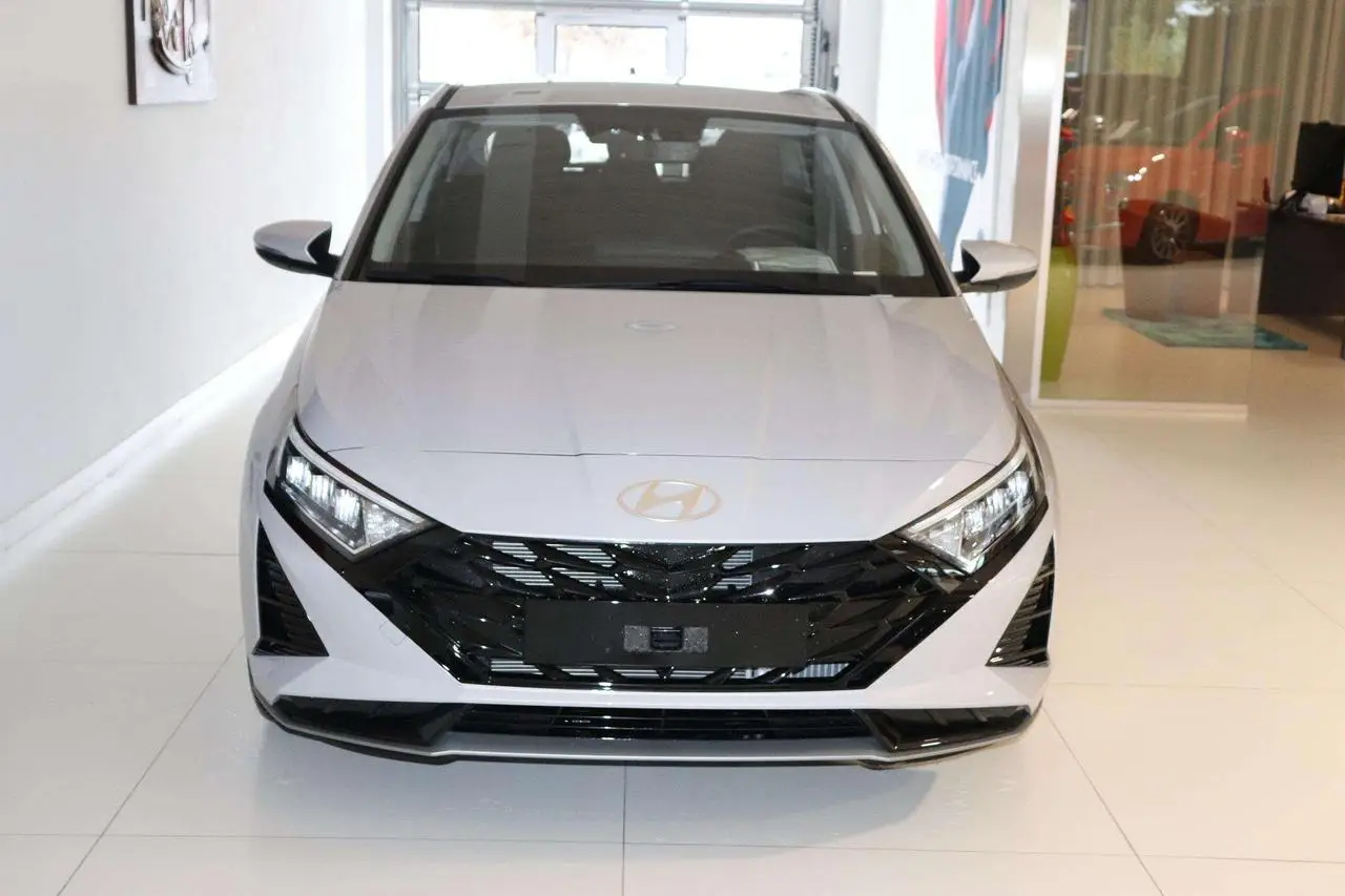 Photo 1 : Hyundai I20 2024 Petrol