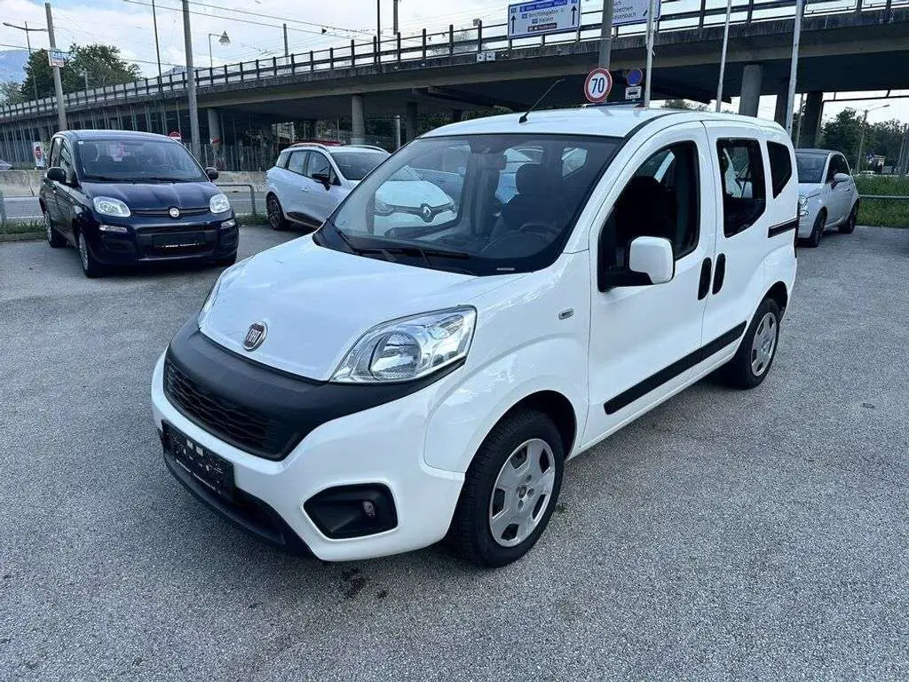 Photo 1 : Fiat Fiorino 2018 Petrol