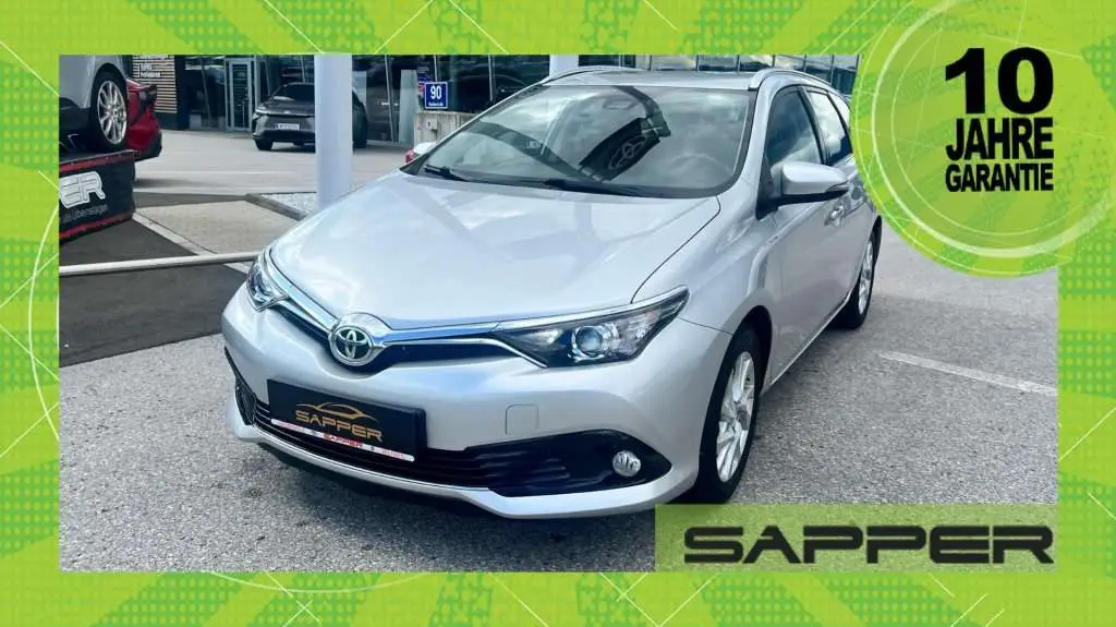 Photo 1 : Toyota Auris 2018 Petrol