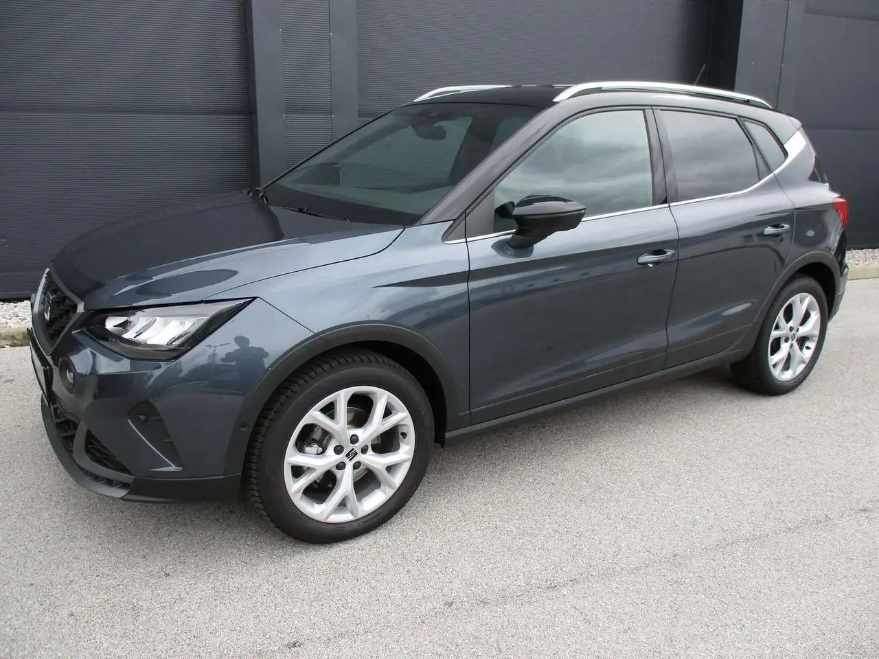 Photo 1 : Seat Arona 2023 Essence