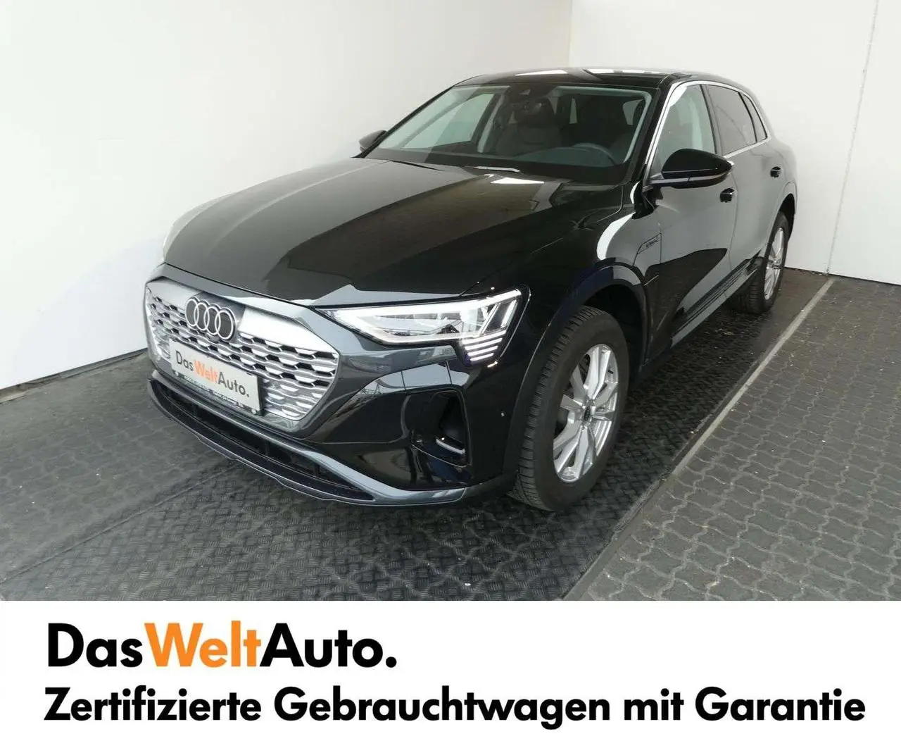 Photo 1 : Audi Q8 2023 Électrique