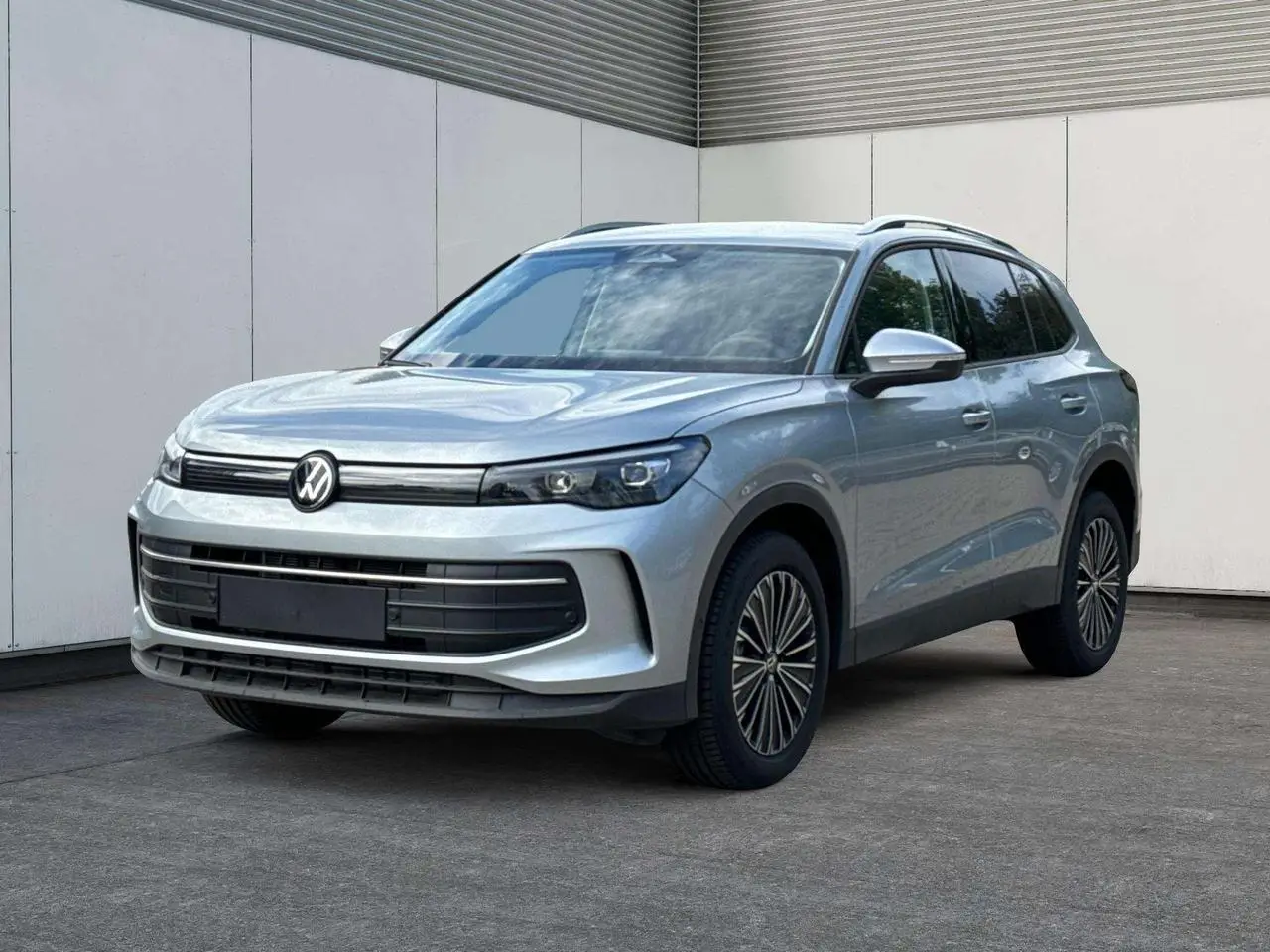 Photo 1 : Volkswagen Tiguan 2024 Diesel