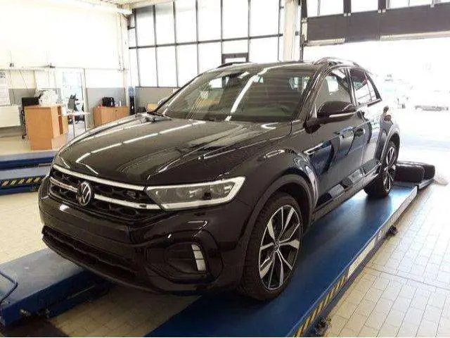 Photo 1 : Volkswagen T-roc 2023 Essence