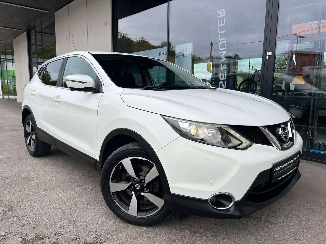 Photo 1 : Nissan Qashqai 2015 Diesel