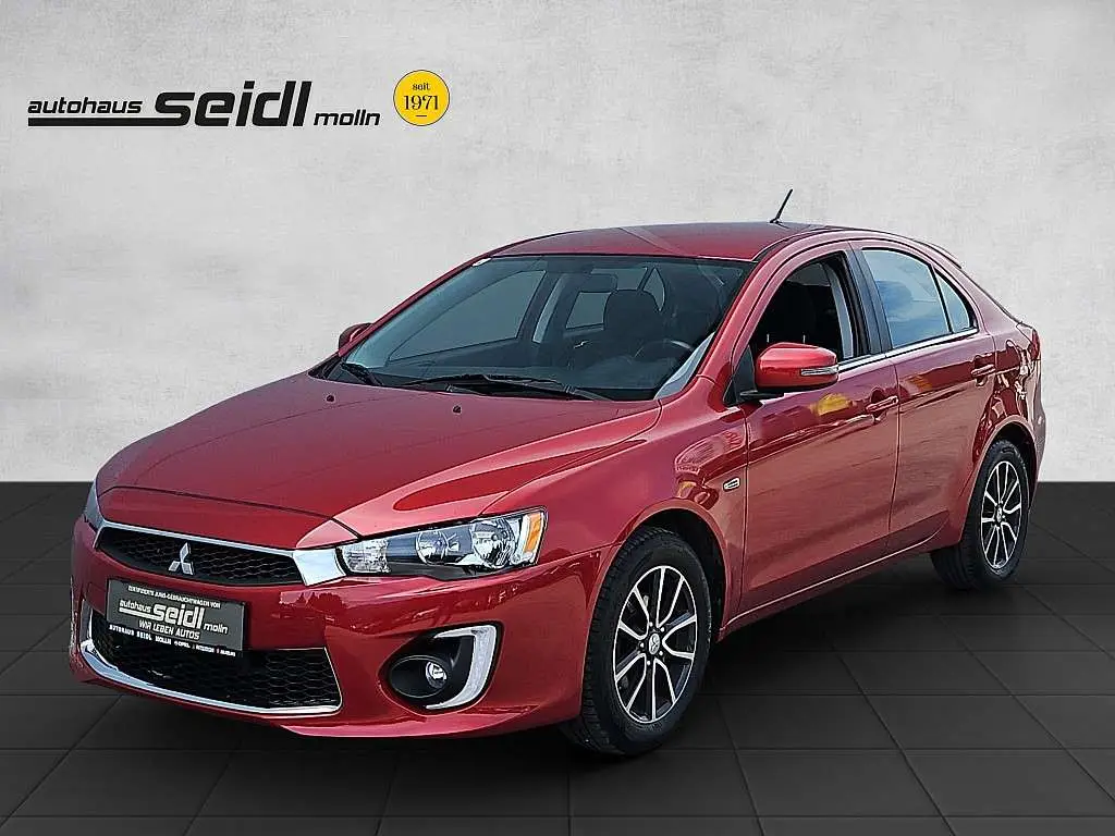 Photo 1 : Mitsubishi Lancer 2018 Petrol