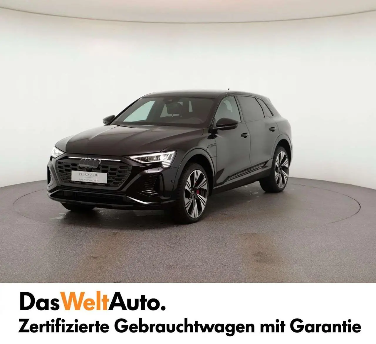 Photo 1 : Audi Q8 2023 Électrique