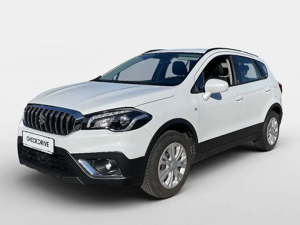 Photo 1 : Suzuki Sx4 2021 Petrol