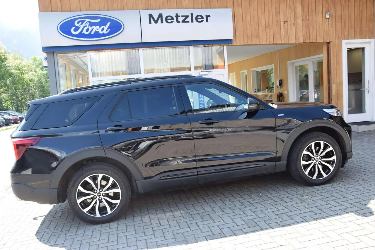 Photo 1 : Ford Explorer 2022 Hybride