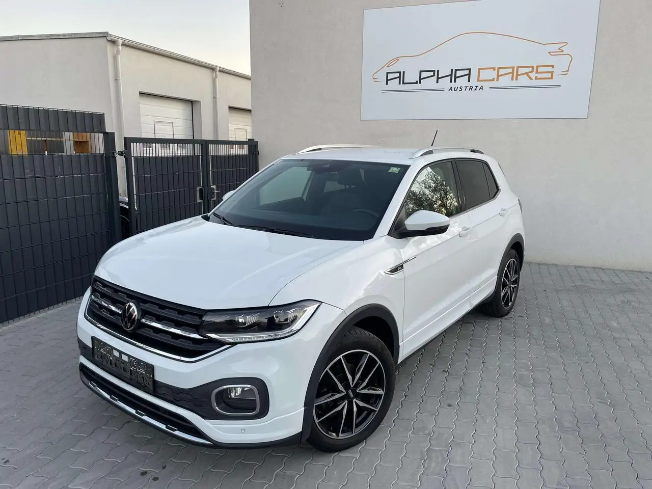 Photo 1 : Volkswagen T-cross 2021 Essence