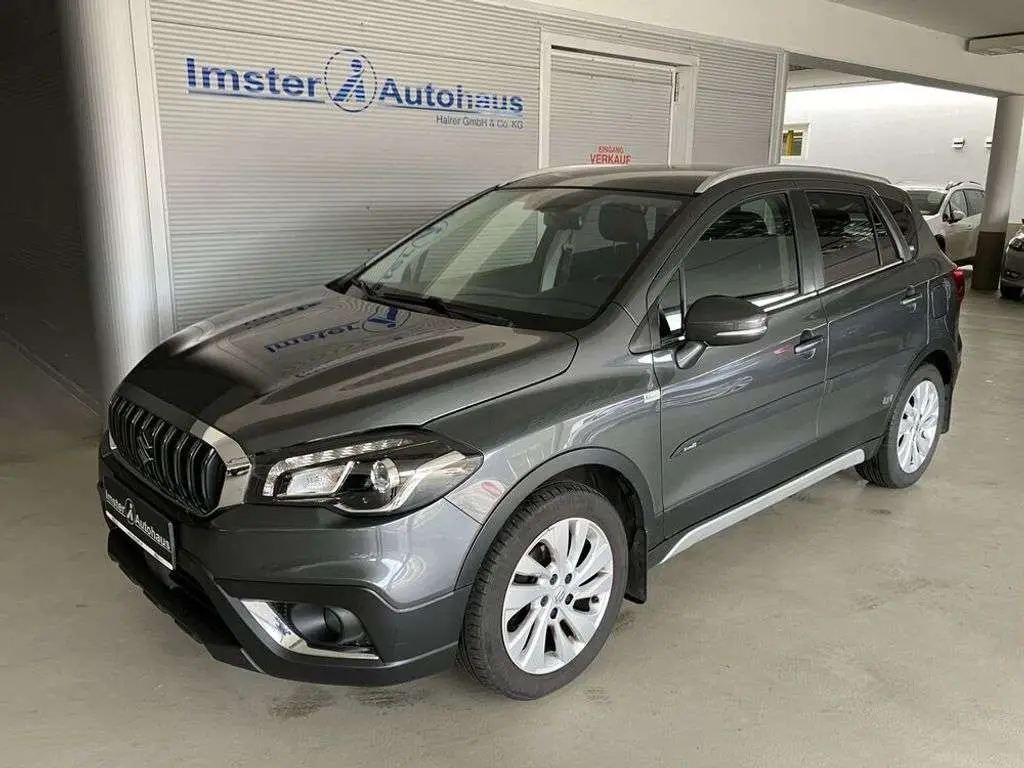 Photo 1 : Suzuki Sx4 2019 Petrol