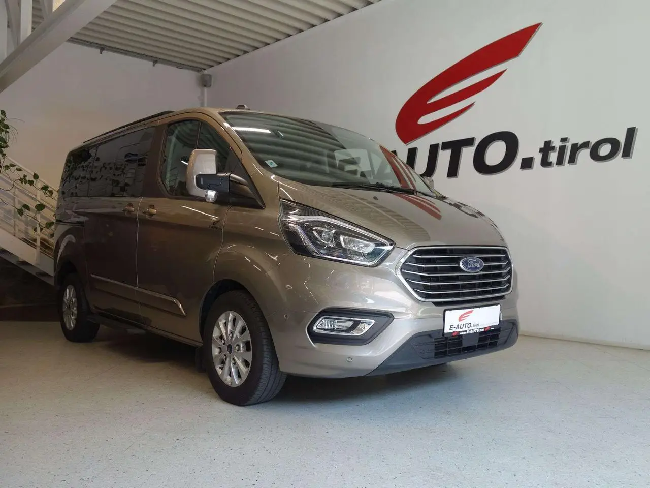 Photo 1 : Ford Tourneo 2020 Petrol