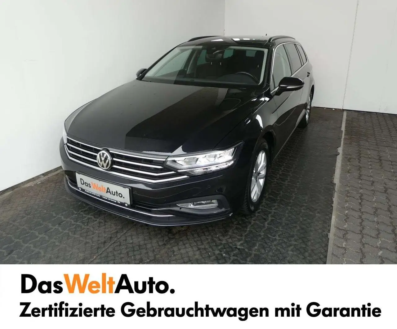 Photo 1 : Volkswagen Passat 2019 Essence