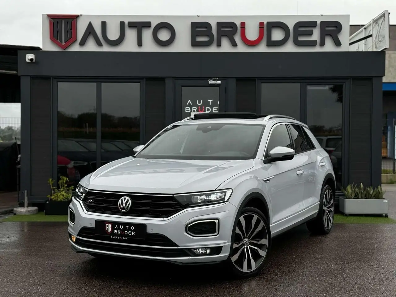 Photo 1 : Volkswagen T-roc 2018 Petrol