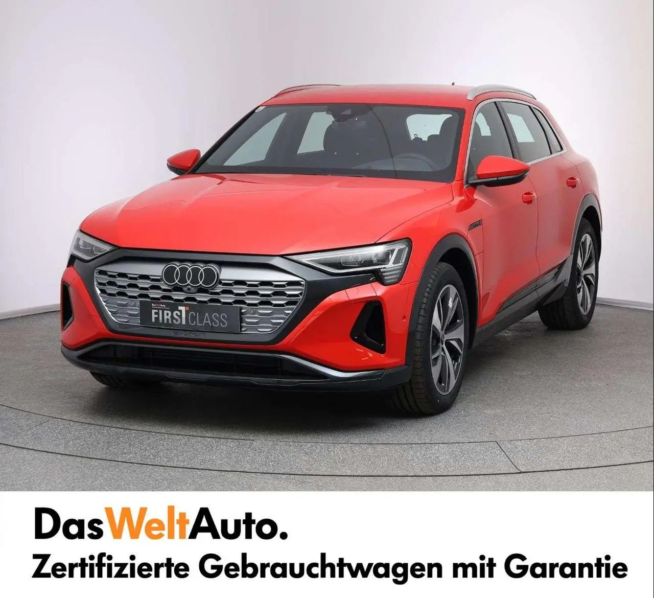 Photo 1 : Audi Q8 2023 Électrique