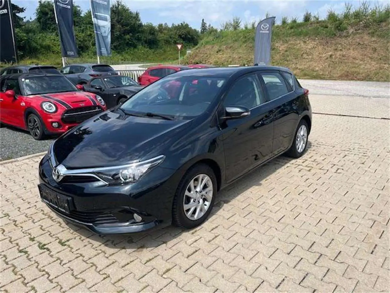 Photo 1 : Toyota Auris 2015 Essence