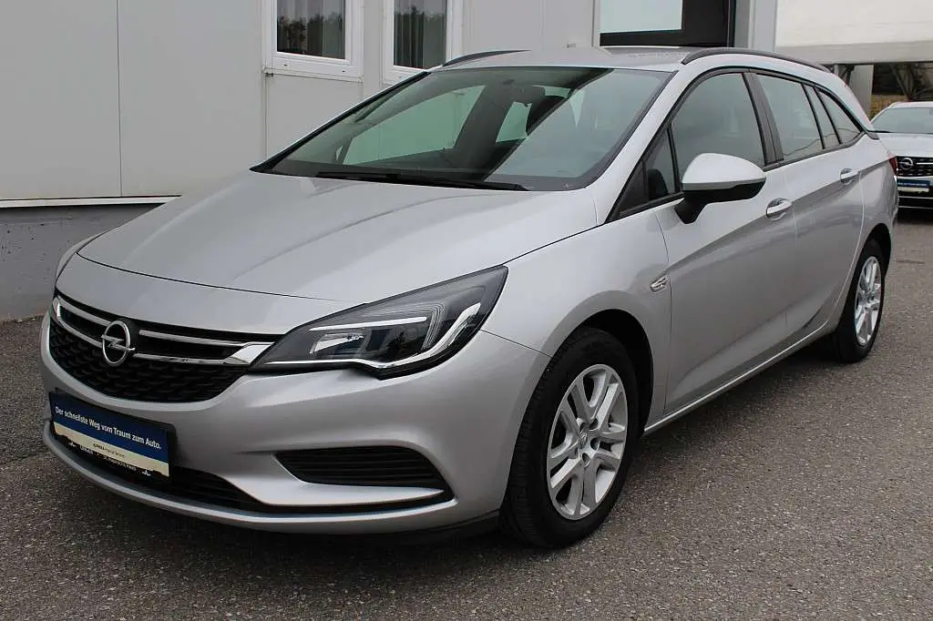 Photo 1 : Opel Astra 2019 Diesel