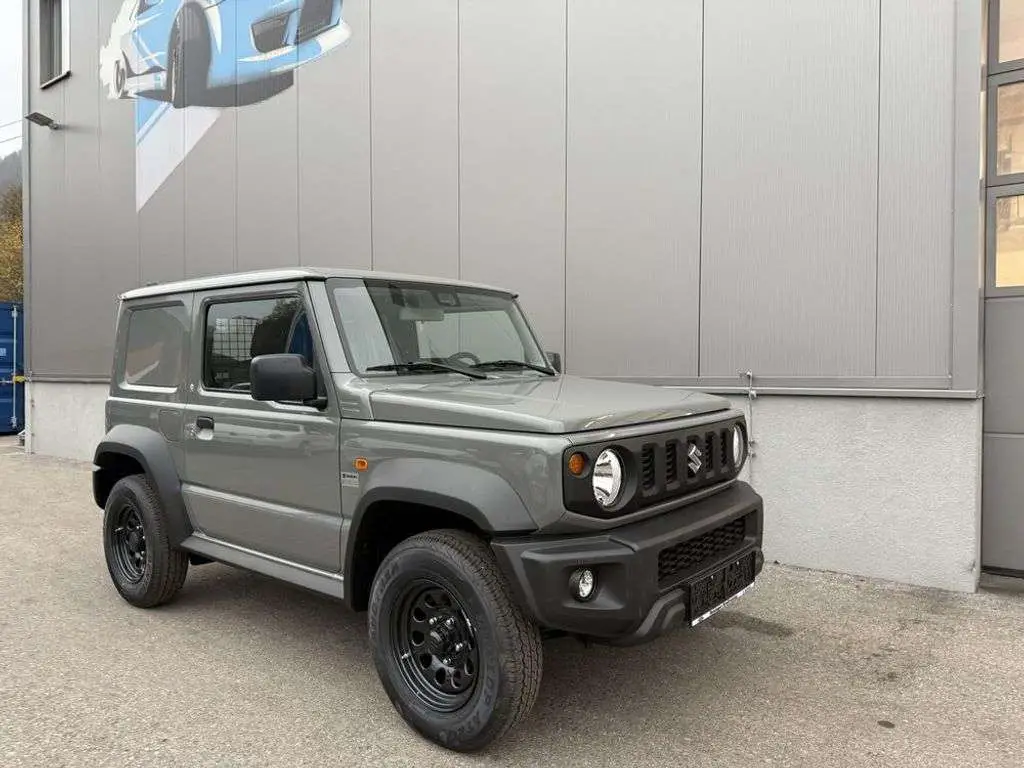 Photo 1 : Suzuki Jimny 2024 Essence